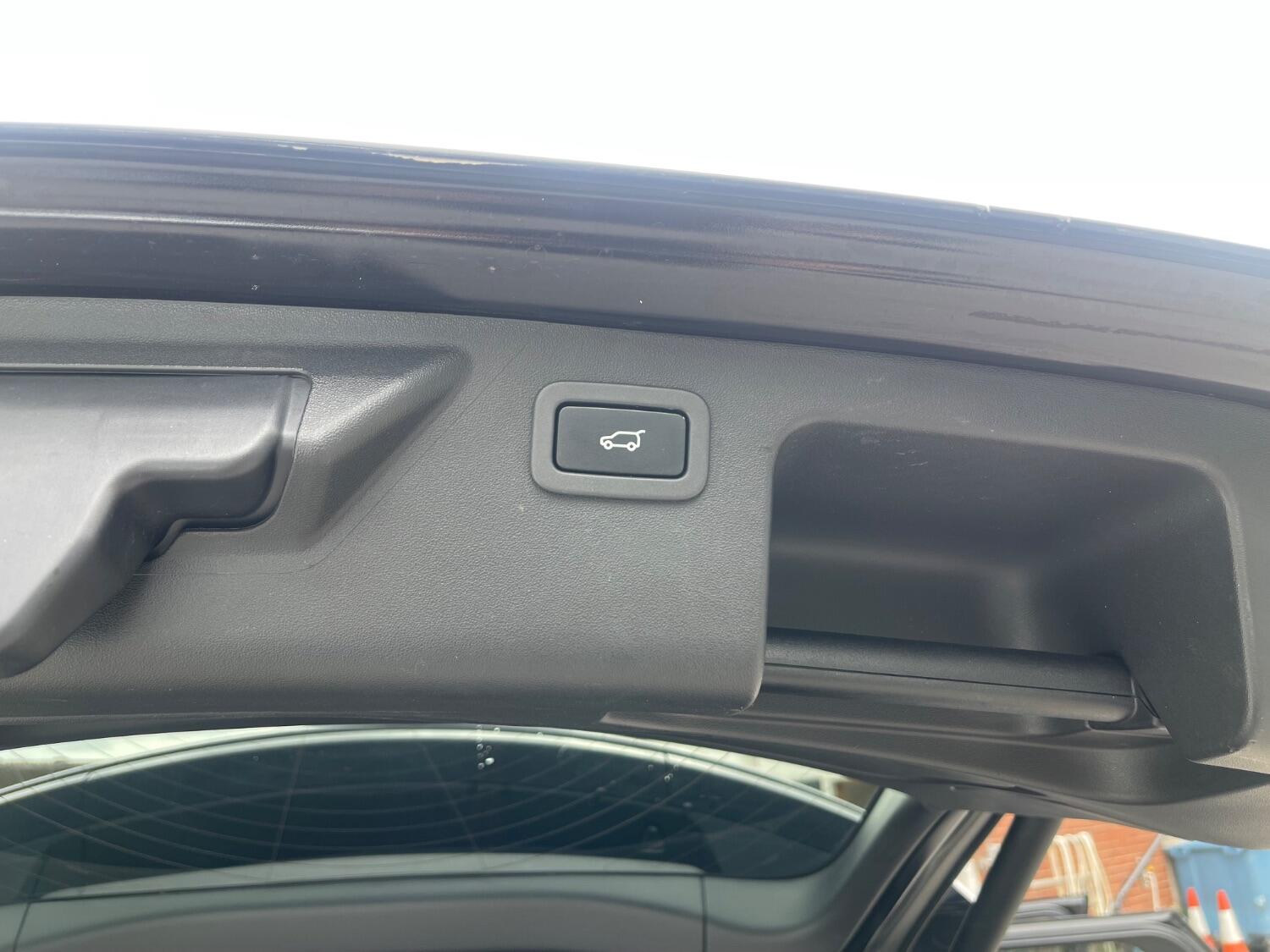 Used Land Rover Discovery Sport 2019 for sale - 76794400: Photo 14