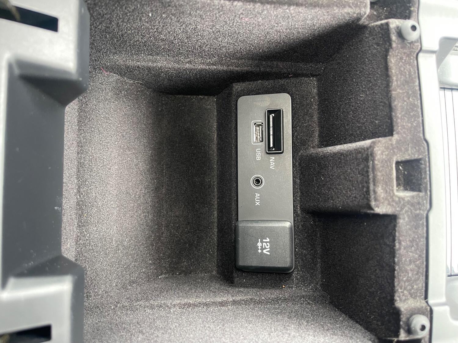 Used Land Rover Discovery Sport 2019 for sale - 76794400: Photo 31