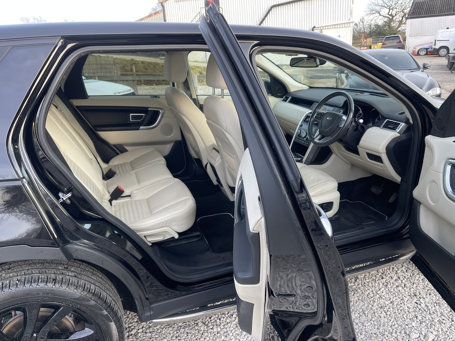 Used Land Rover Discovery Sport 2015 for sale - 77968647: Photo 11