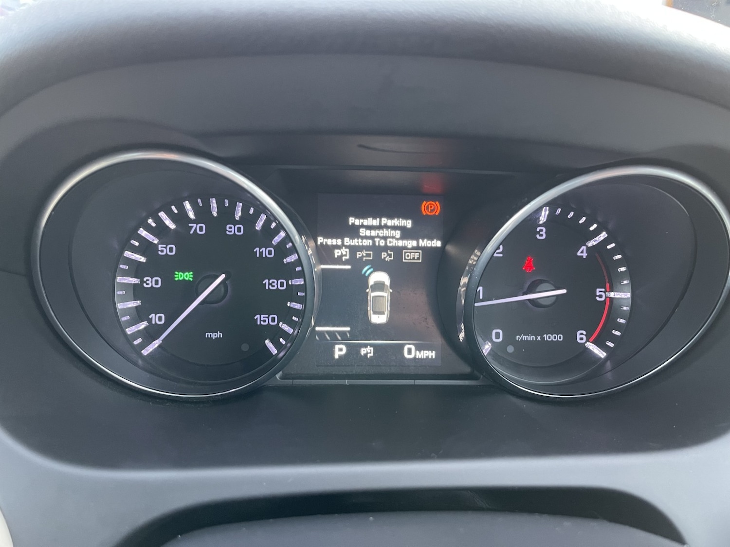 Used Land Rover Discovery Sport 2015 for sale - 77968647: Photo 32