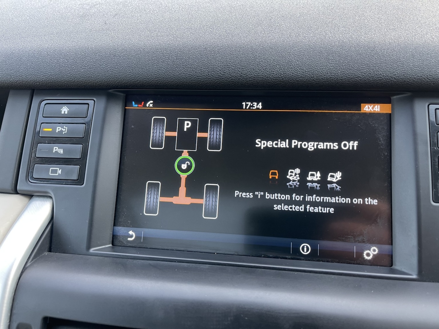 Used Land Rover Discovery Sport 2015 for sale - 77968647: Photo 38