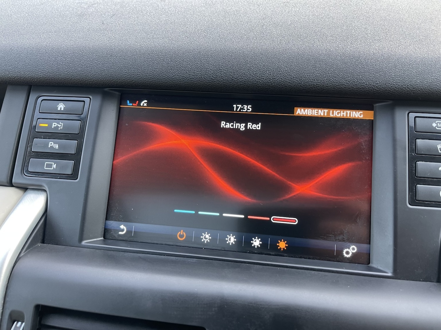 Used Land Rover Discovery Sport 2015 for sale - 77968647: Photo 39