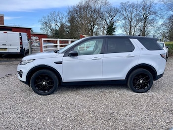 Used Land Rover Discovery Sport 2015 for sale - 79060192: Photo