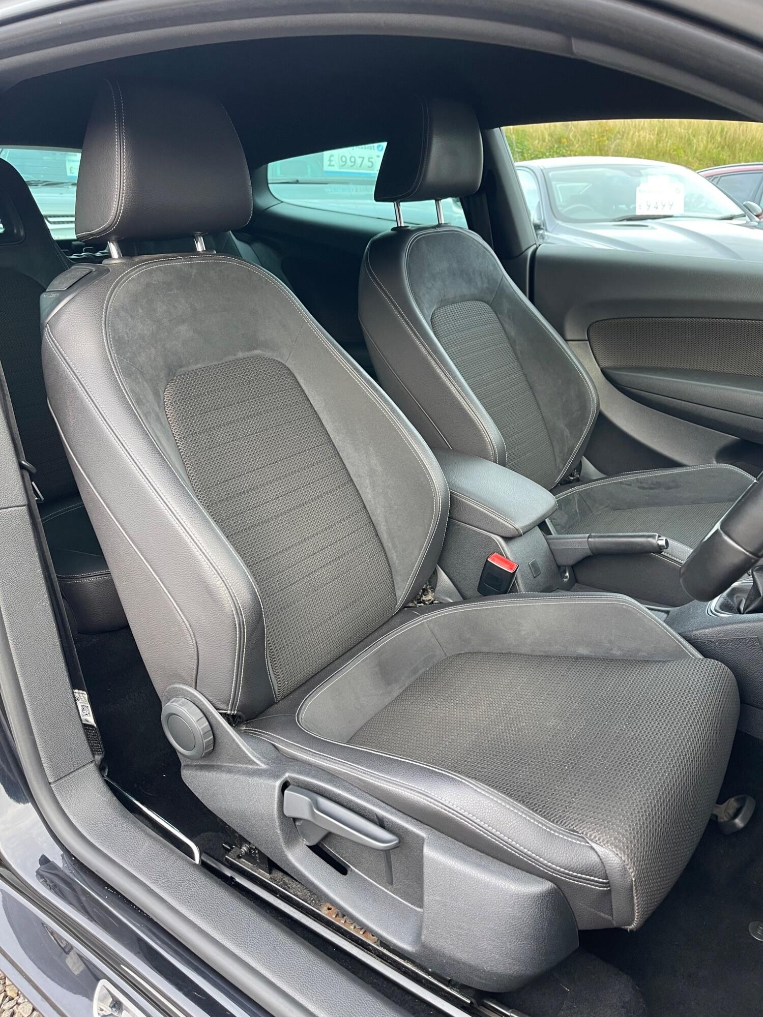 Used Volkswagen Scirocco 2017 for sale - 76347215: Photo 14