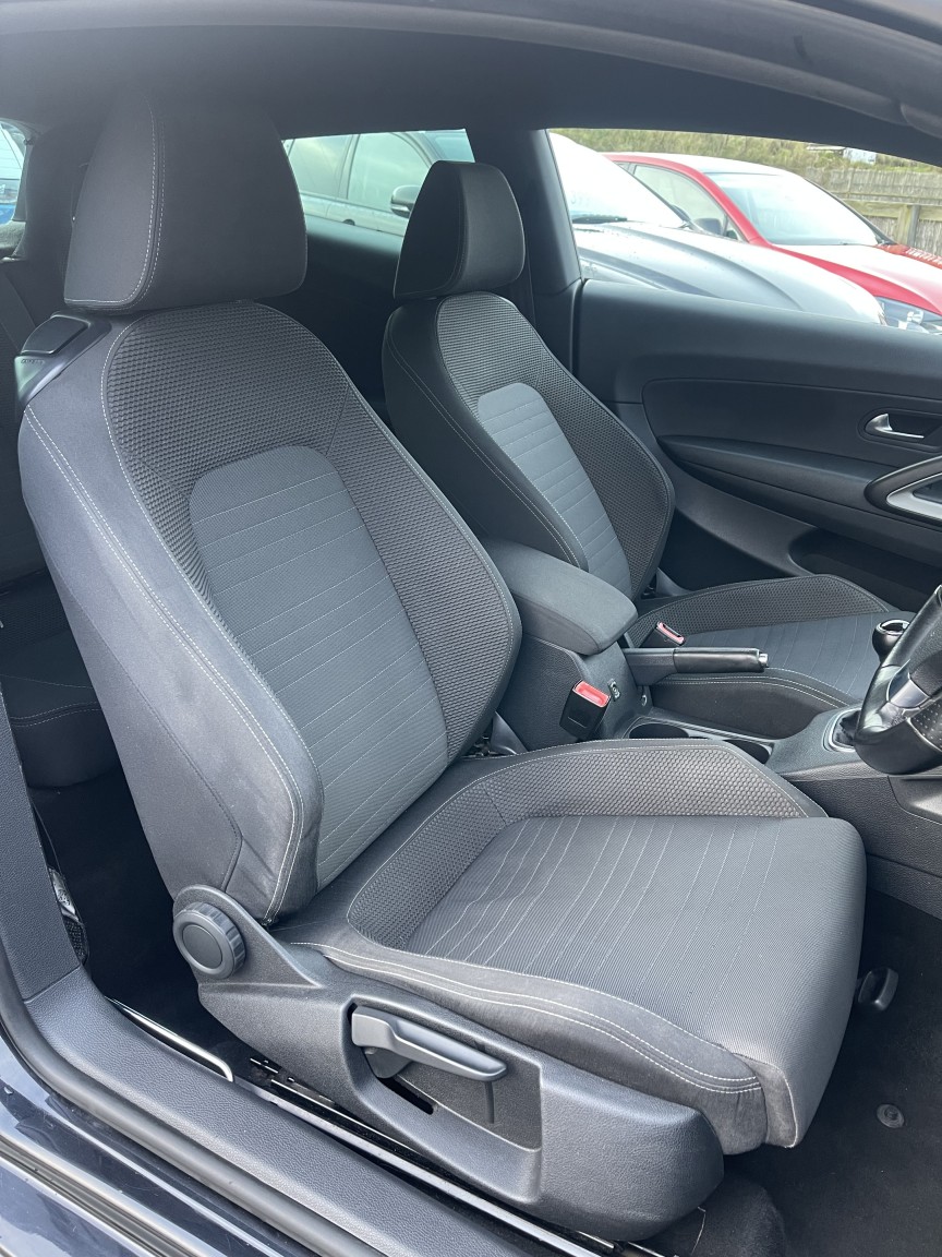 Used Volkswagen Scirocco 2008 for sale - 76848641: Photo 10