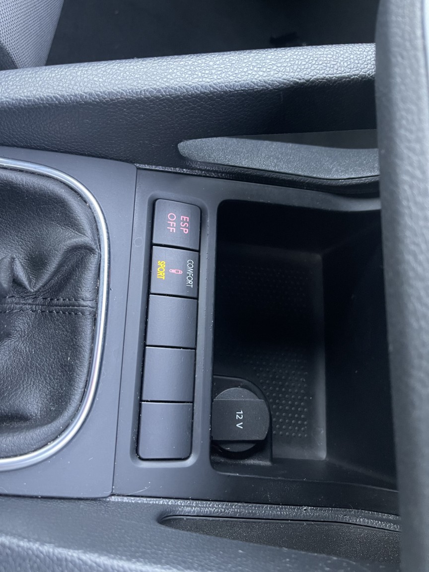 Used Volkswagen Scirocco 2008 for sale - 76848641: Photo 16