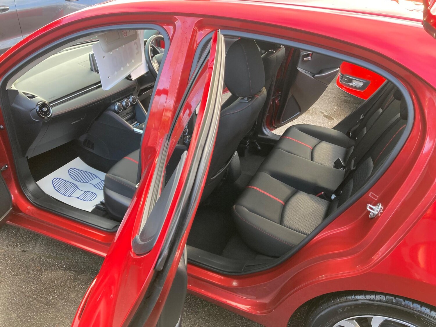 Used Mazda Mazda2 2016 for sale - 77255597: Photo 11