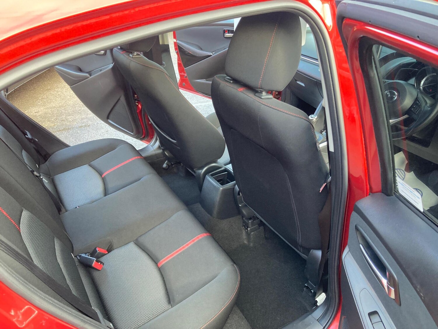 Used Mazda Mazda2 2016 for sale - 77255597: Photo 9