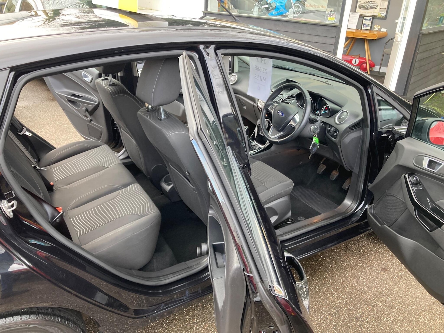 Used Ford Fiesta 2014 for sale - 77456252: Photo 9