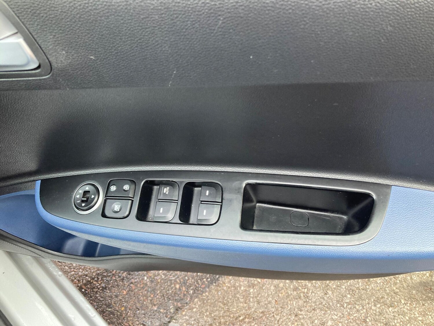 Used Hyundai i10 for sale - 77454786: Photo 12