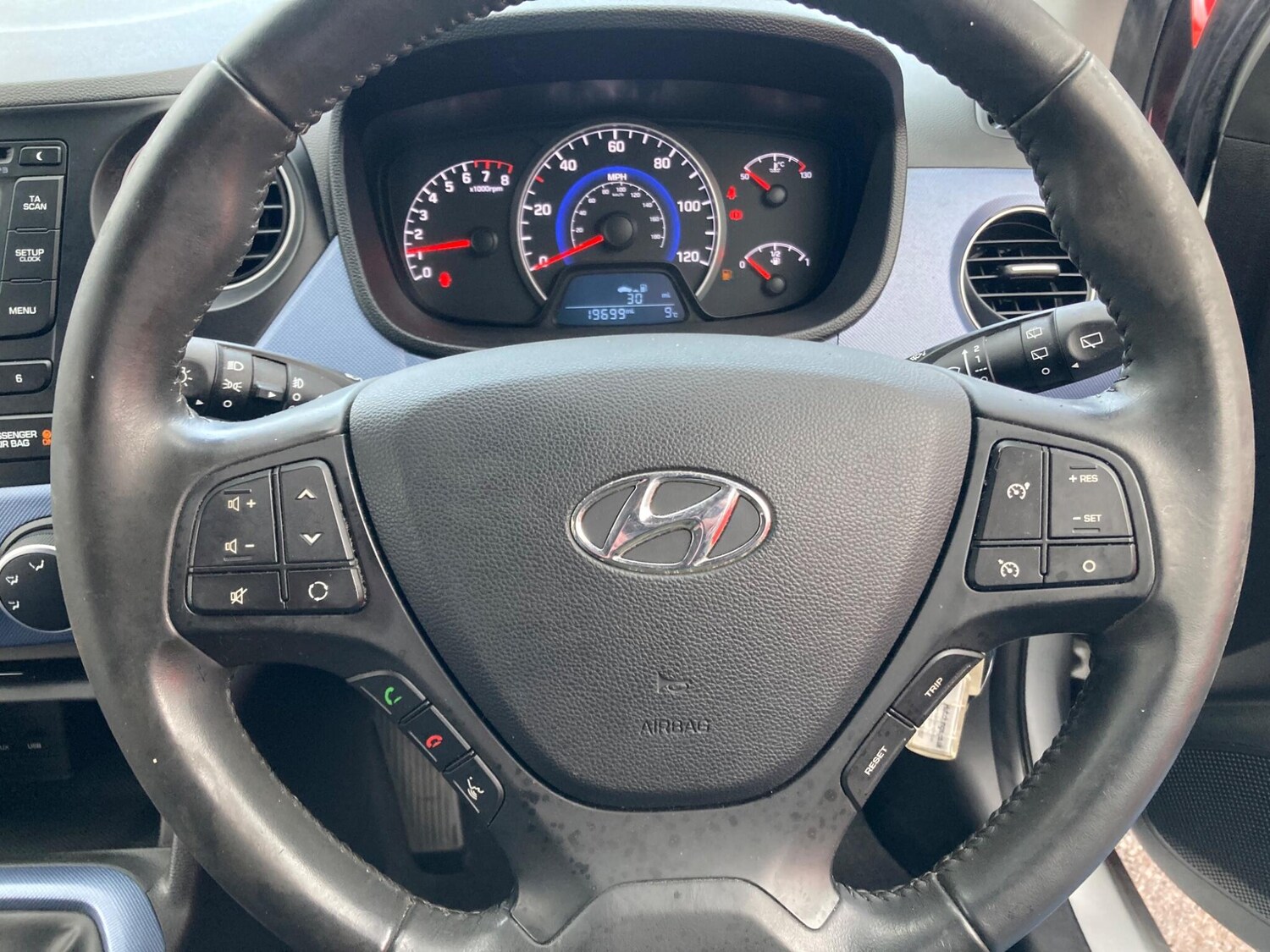 Used Hyundai i10 for sale - 77454786: Photo 18