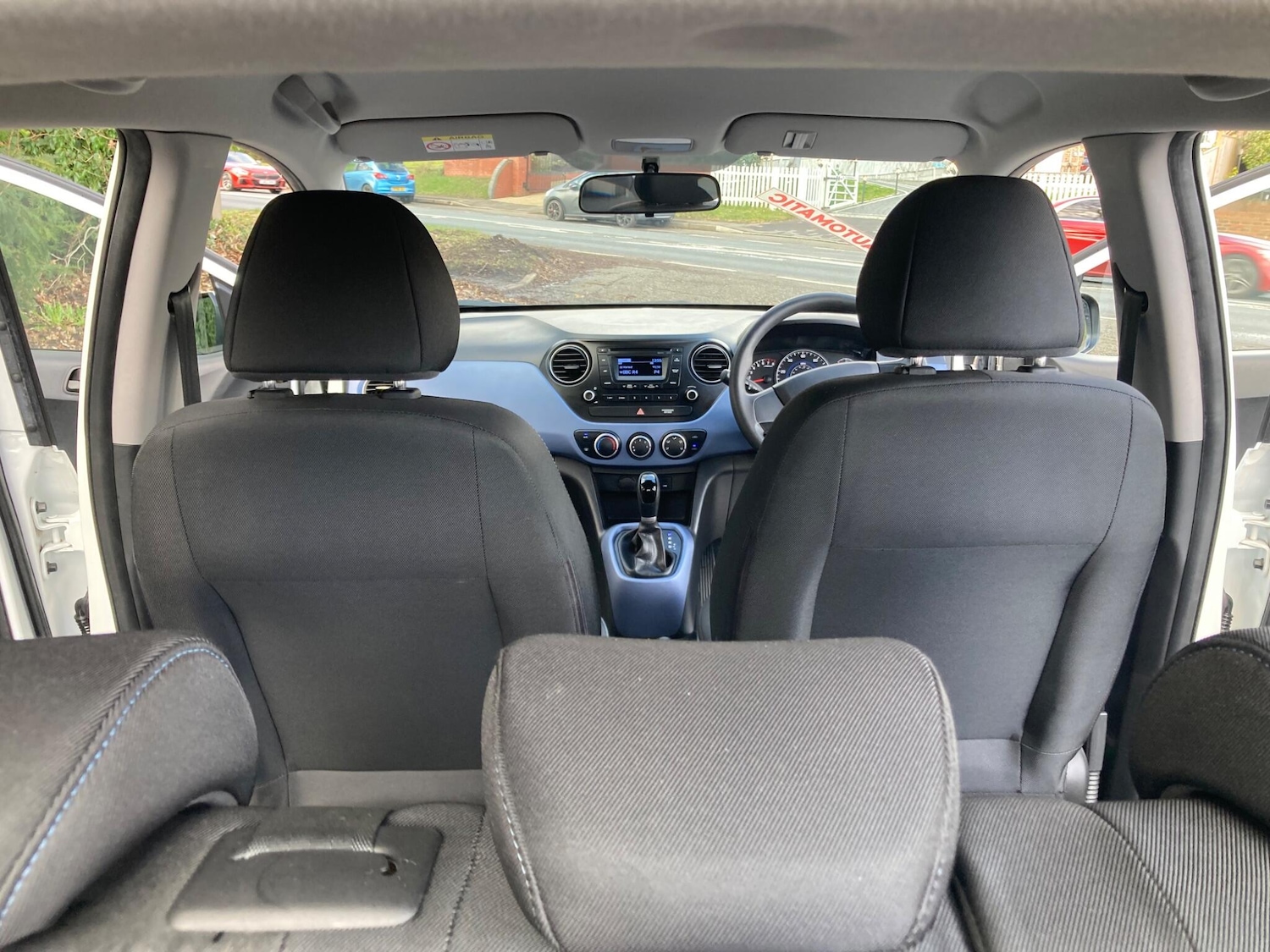 Used Hyundai i10 2015 for sale - 77454799: Photo 15