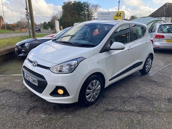 Used Hyundai i10 2015 for sale - 77454799: Photo