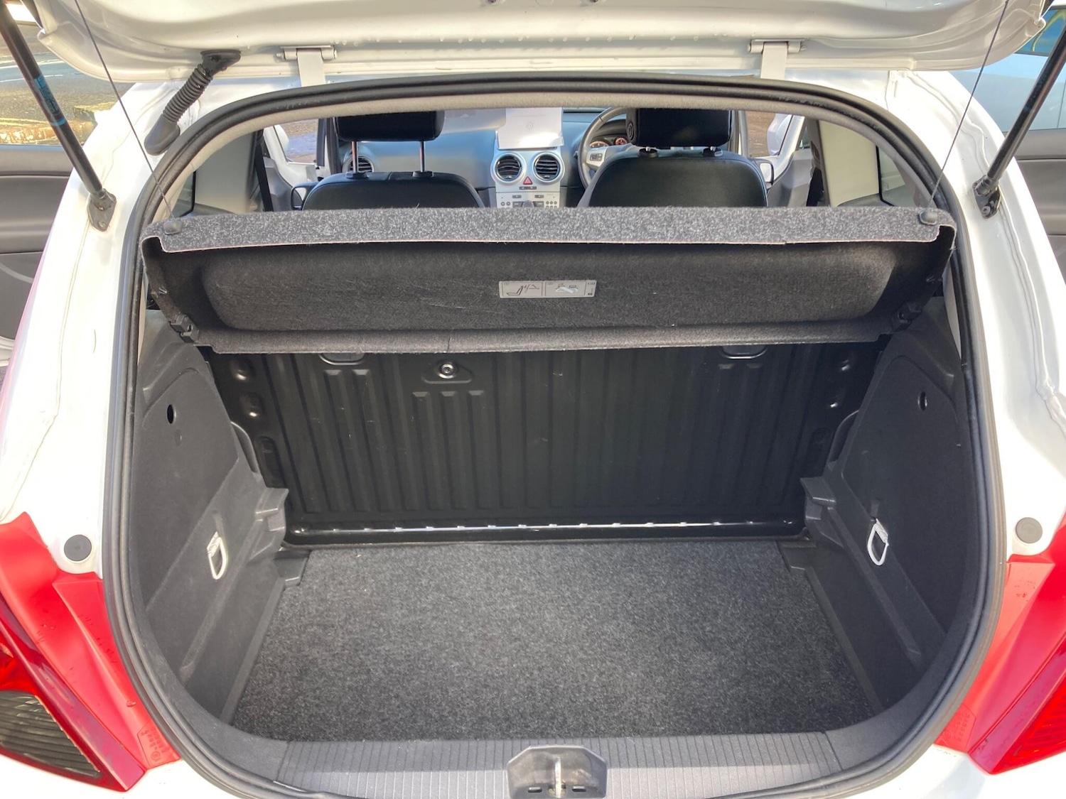 Used Vauxhall Corsa 2012 for sale - 77253823: Photo 9