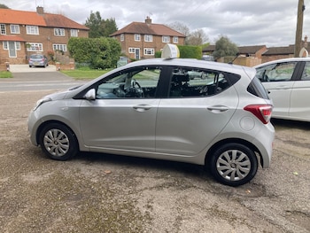 Used Hyundai i10 2015 for sale - 77808642: Photo