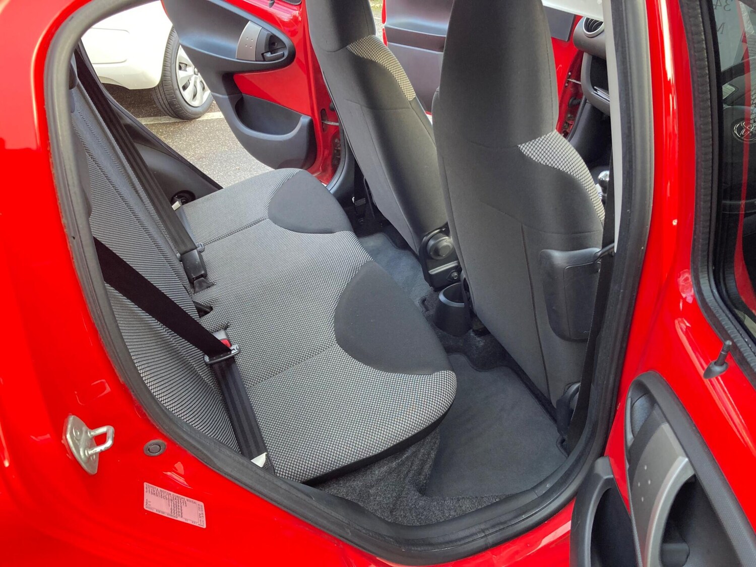 Used Toyota AYGO 2014 for sale - 77255581: Photo 10