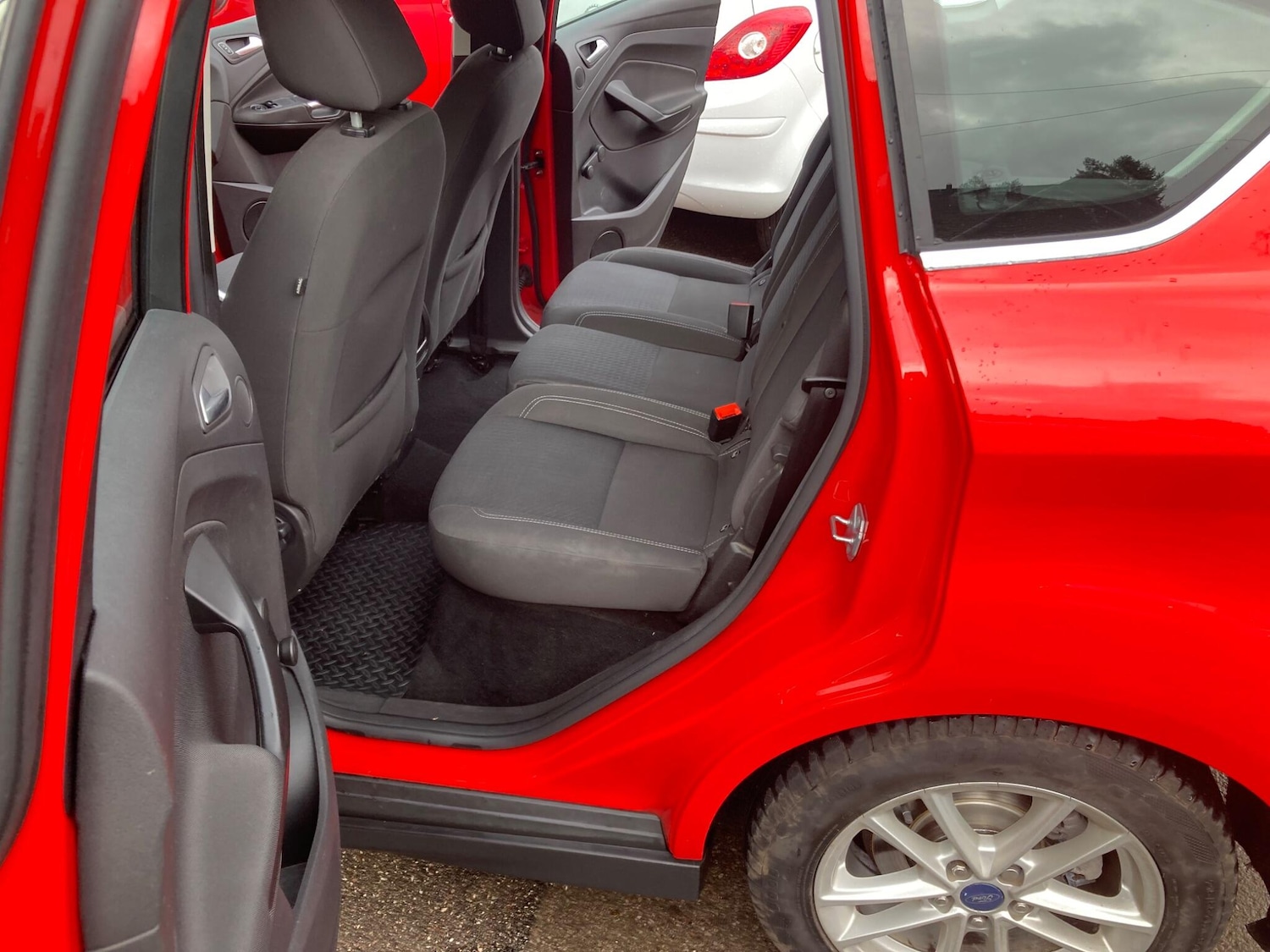 Used Ford C-Max 2018 for sale - 77253864: Photo 12