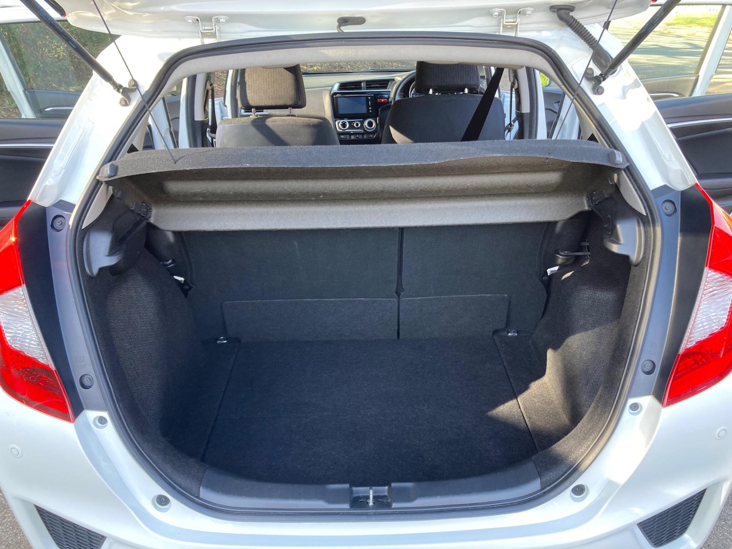 Used Honda Jazz 2015 for sale - 77892613: Photo 10