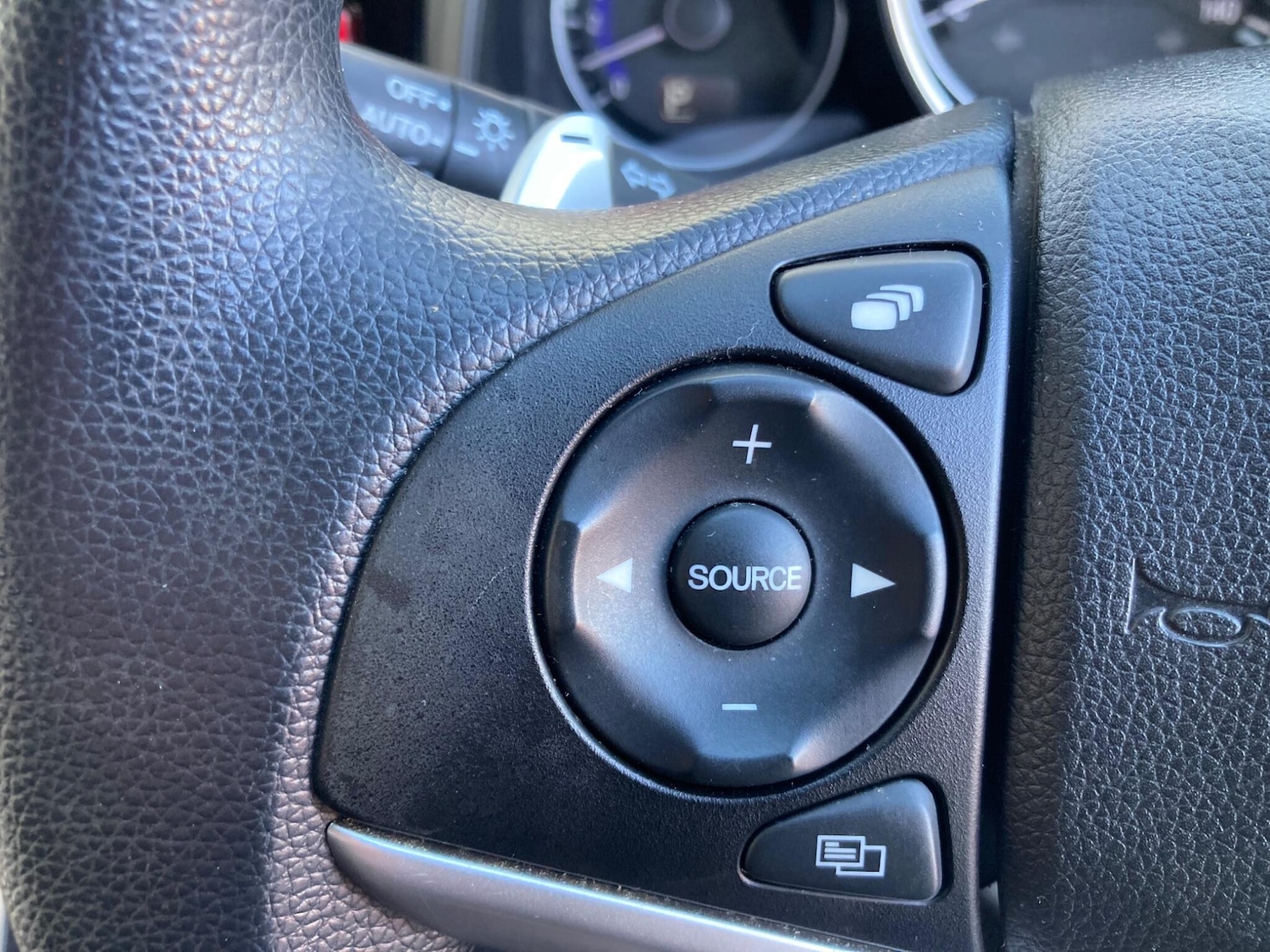 Used Honda Jazz 2015 for sale - 77892613: Photo 18