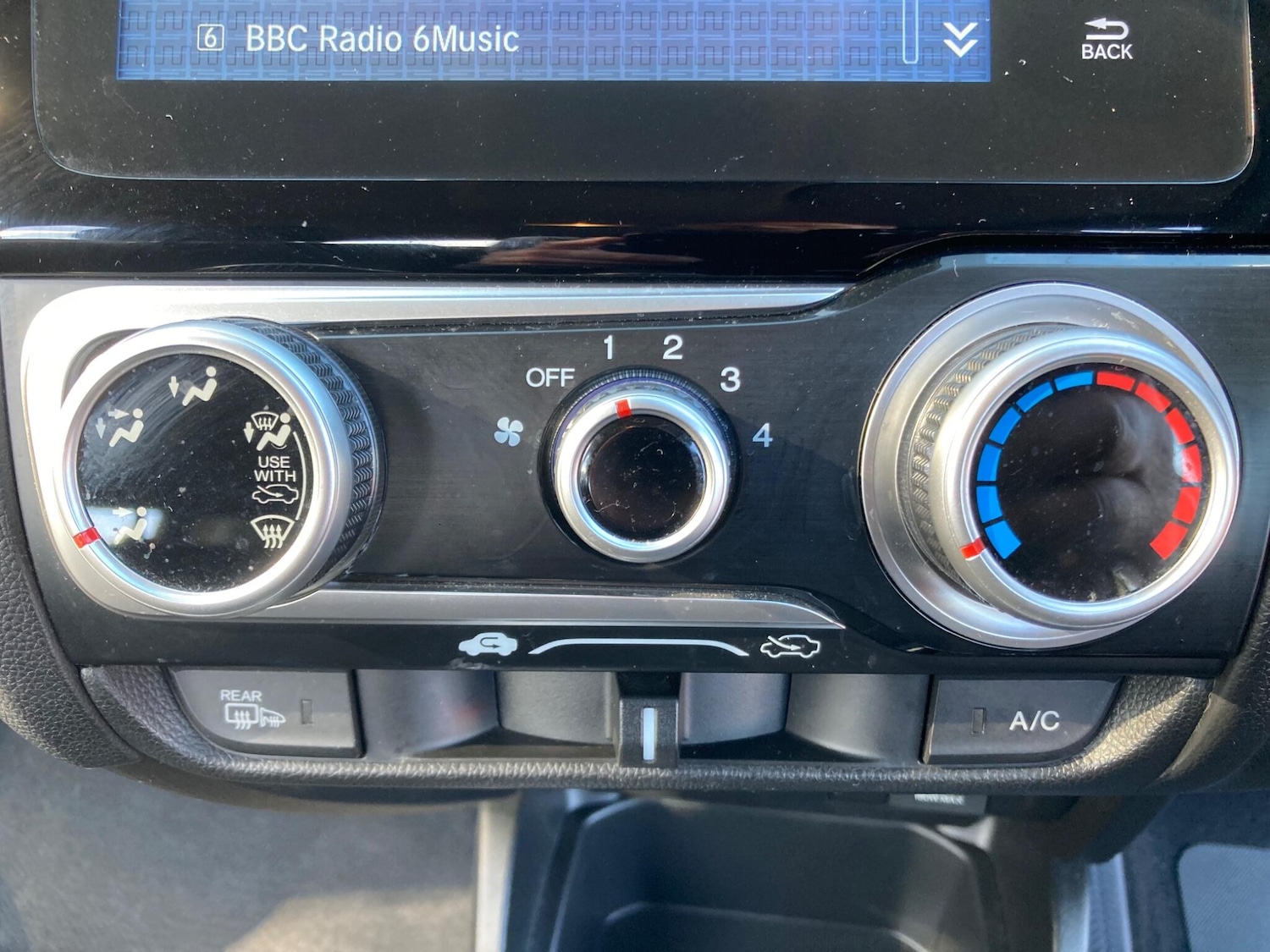 Used Honda Jazz 2015 for sale - 77892613: Photo 20