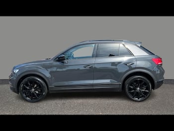 Used Volkswagen T-Roc 2022 for sale - 79676033: Photo