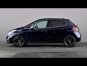 Used Peugeot 208 2018 for sale - 78914102: Photo