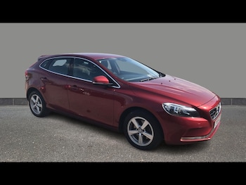 Used Volvo V40 2015 for sale - 78991687: Photo