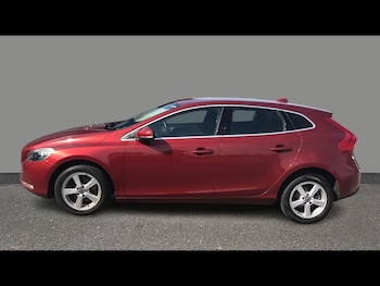 Used Volvo V40 2015 for sale - 78991687: Photo