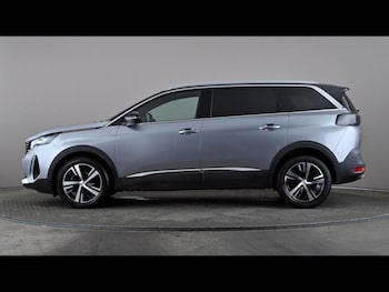 Used Peugeot 5008 2023 for sale - 79331381: Photo