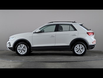 Used Volkswagen T-Roc 2023 for sale - 79295218: Photo