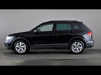 Used Volkswagen Tiguan 2023 for sale - 78944381: Photo
