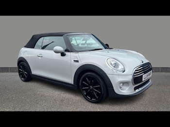 Used MINI Convertible 2016 for sale - 79604879: Photo