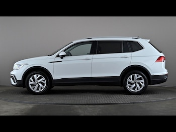Used Volkswagen Tiguan Allspace 2023 for sale - 78931887: Photo