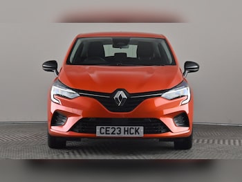 Used Renault Clio 2023 for sale - 78594339: Photo