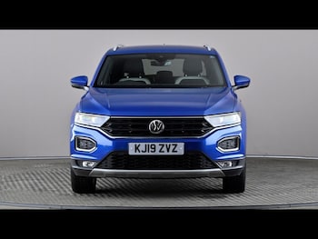 Used Volkswagen T-Roc 2019 for sale - 79570934: Photo