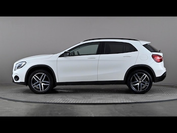 Used Mercedes-Benz GLA 2018 for sale - 79582685: Photo