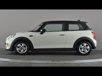 Used MINI Hatch 2019 for sale - 79297475: Photo