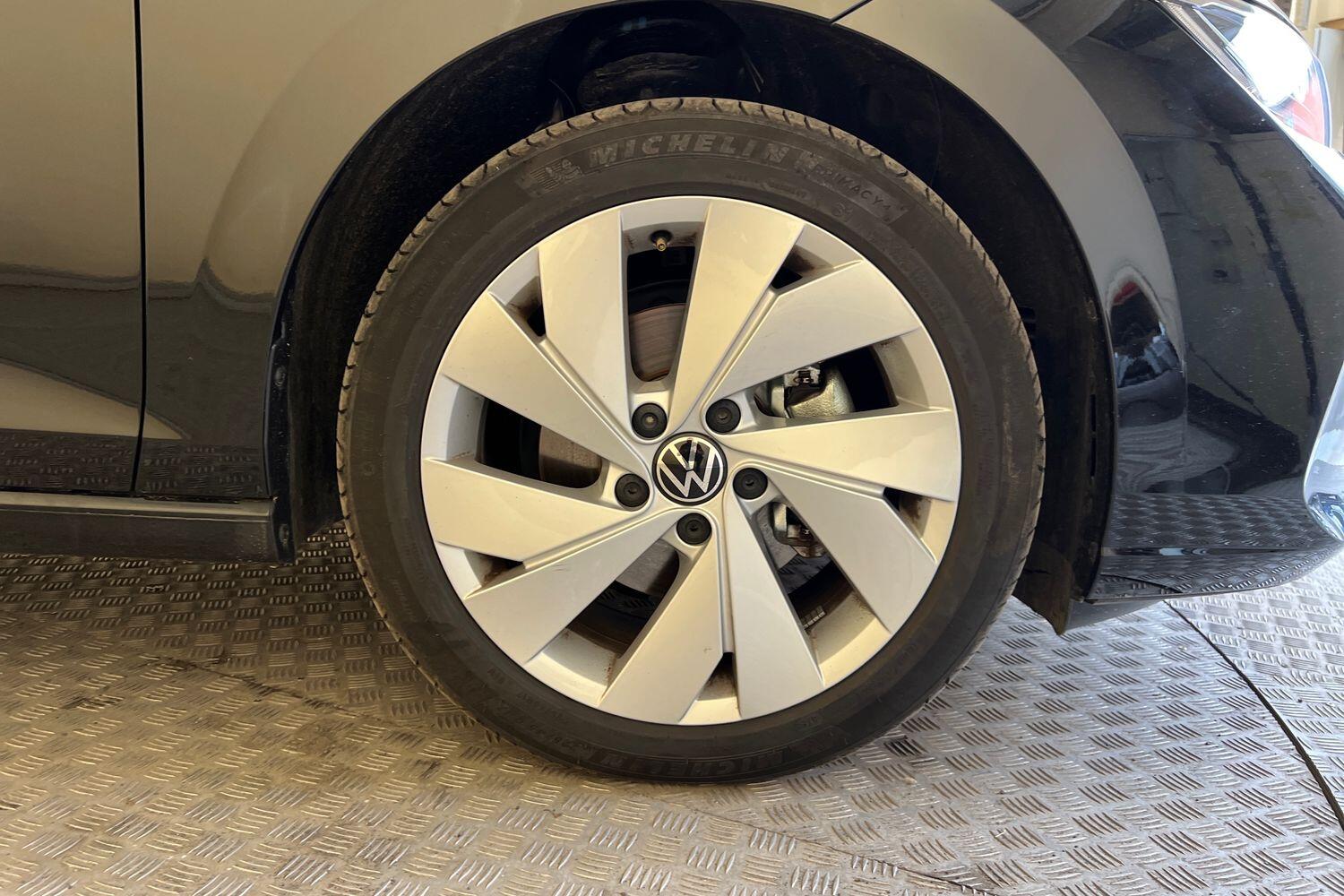 Used Volkswagen Golf 2024 for sale - 76676994: Photo 5