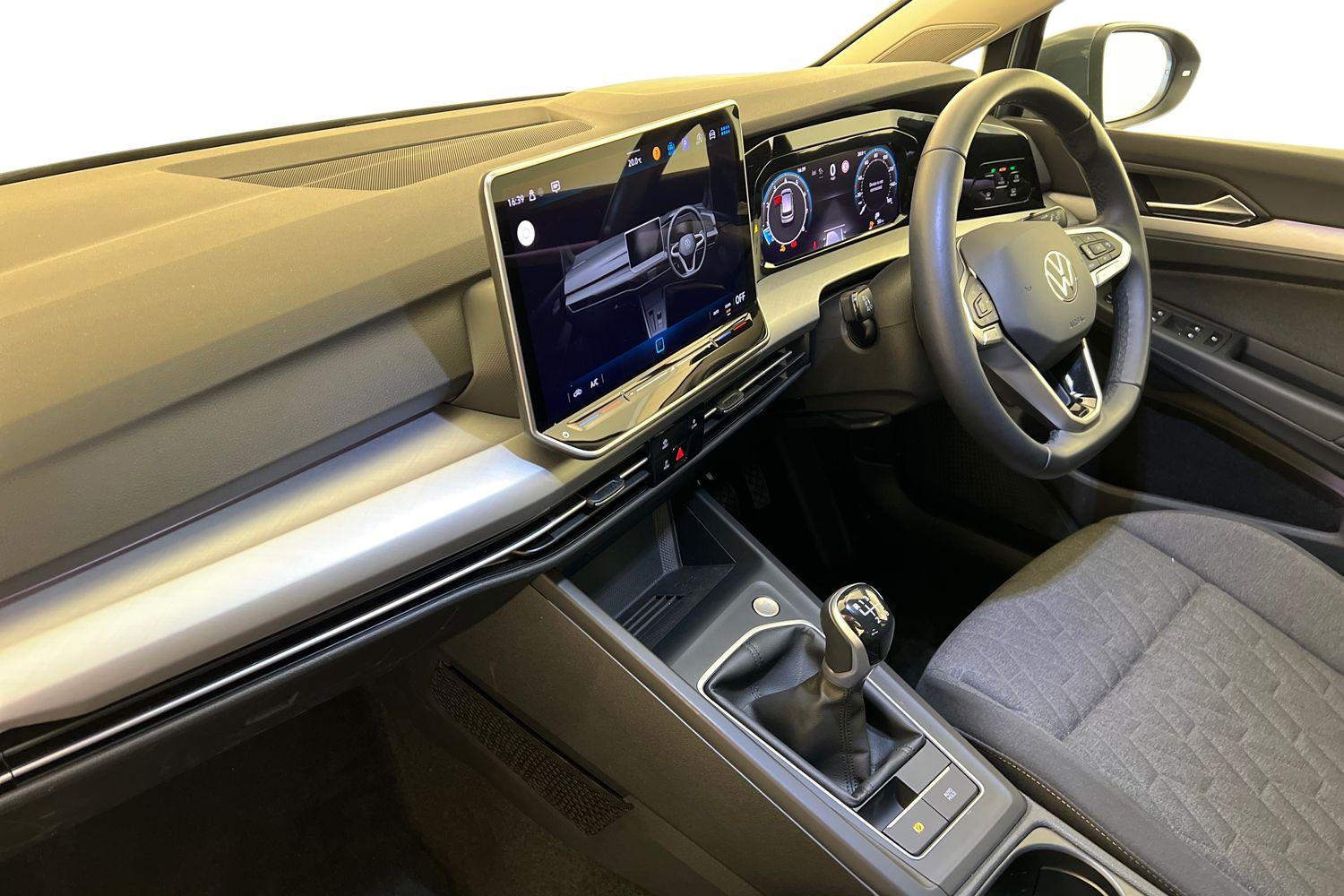 Used Volkswagen Golf 2024 for sale - 76677150: Photo 2