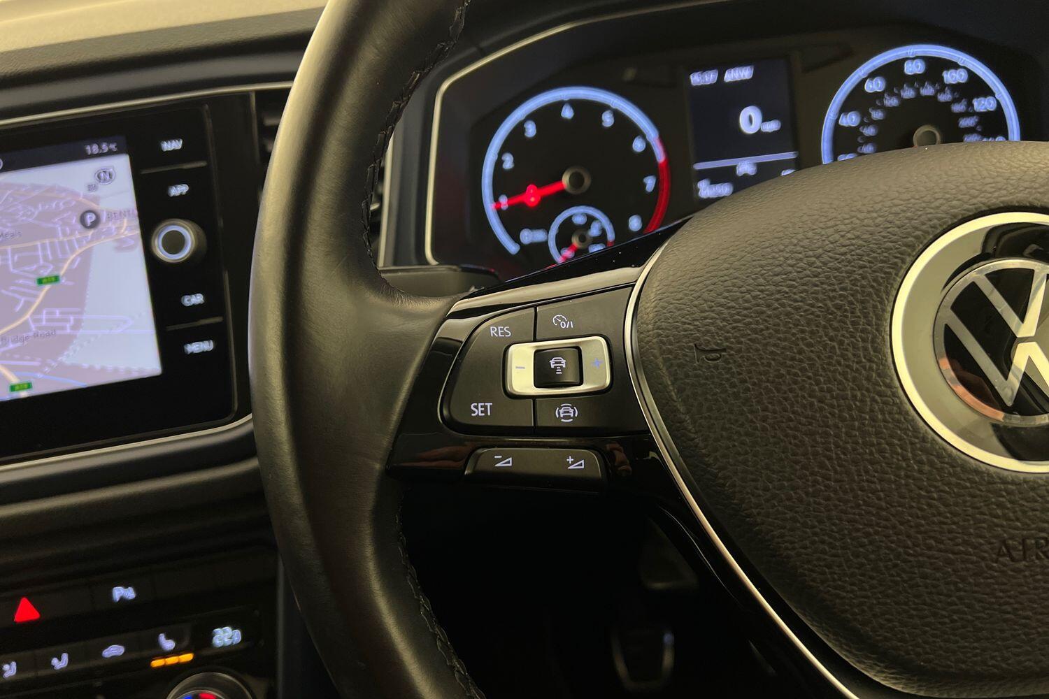 Used Volkswagen T-Roc 2020 for sale - 76680810: Photo 16