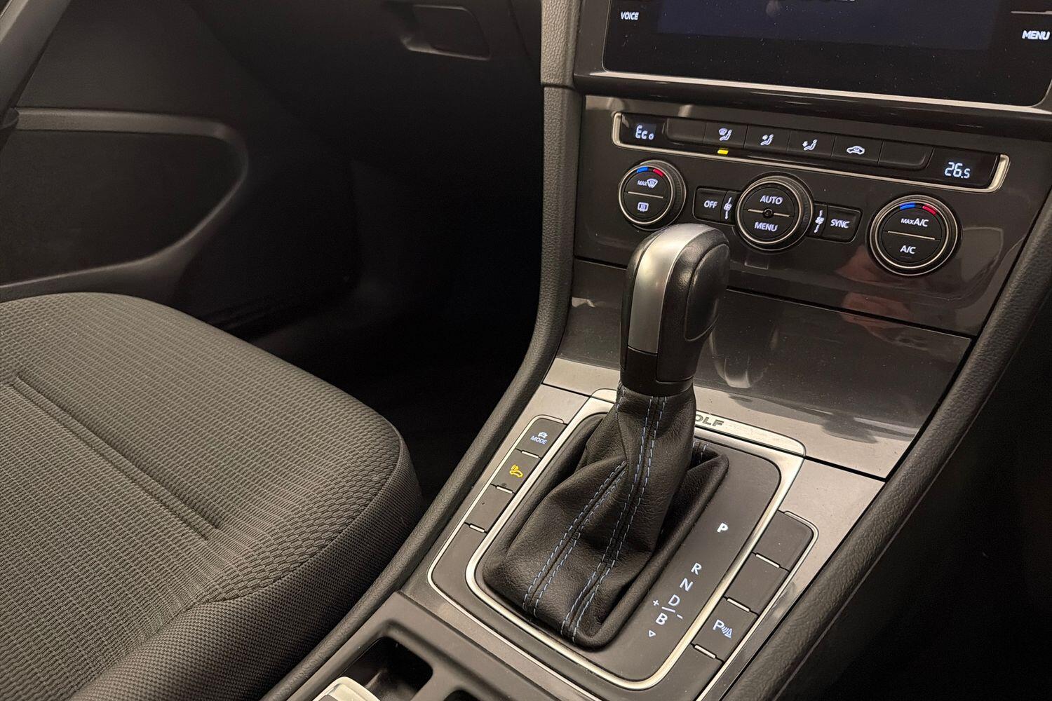 Used Volkswagen Golf 2020 for sale - 76681165: Photo 10