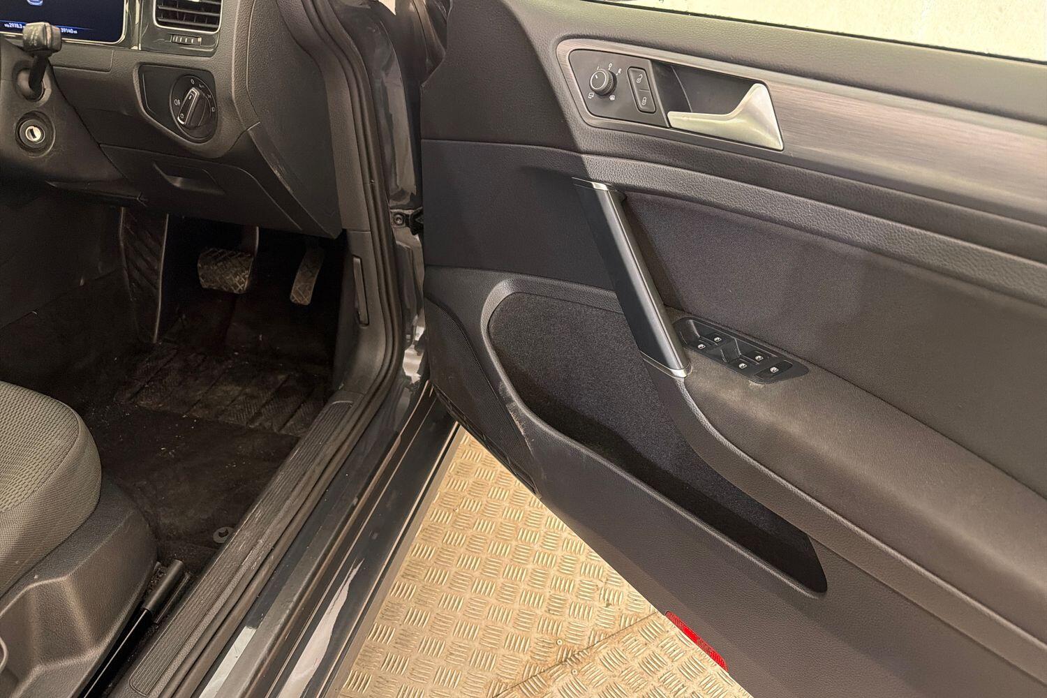 Used Volkswagen Golf 2020 for sale - 76681165: Photo 18