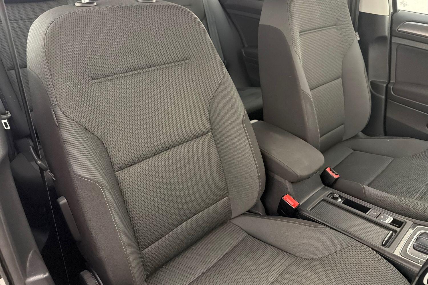 Used Volkswagen Golf 2020 for sale - 76681165: Photo 19