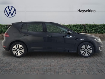 Used Volkswagen Golf 2020 for sale - 76681165: Photo