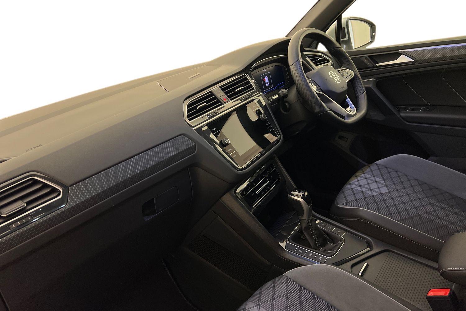 Used Volkswagen Tiguan 2023 for sale - 76676163: Photo 2