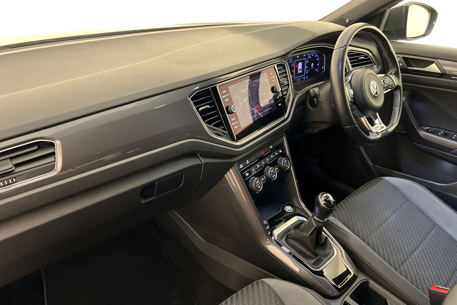 Used Volkswagen T-Roc 2020 for sale - 76680950: Photo 2