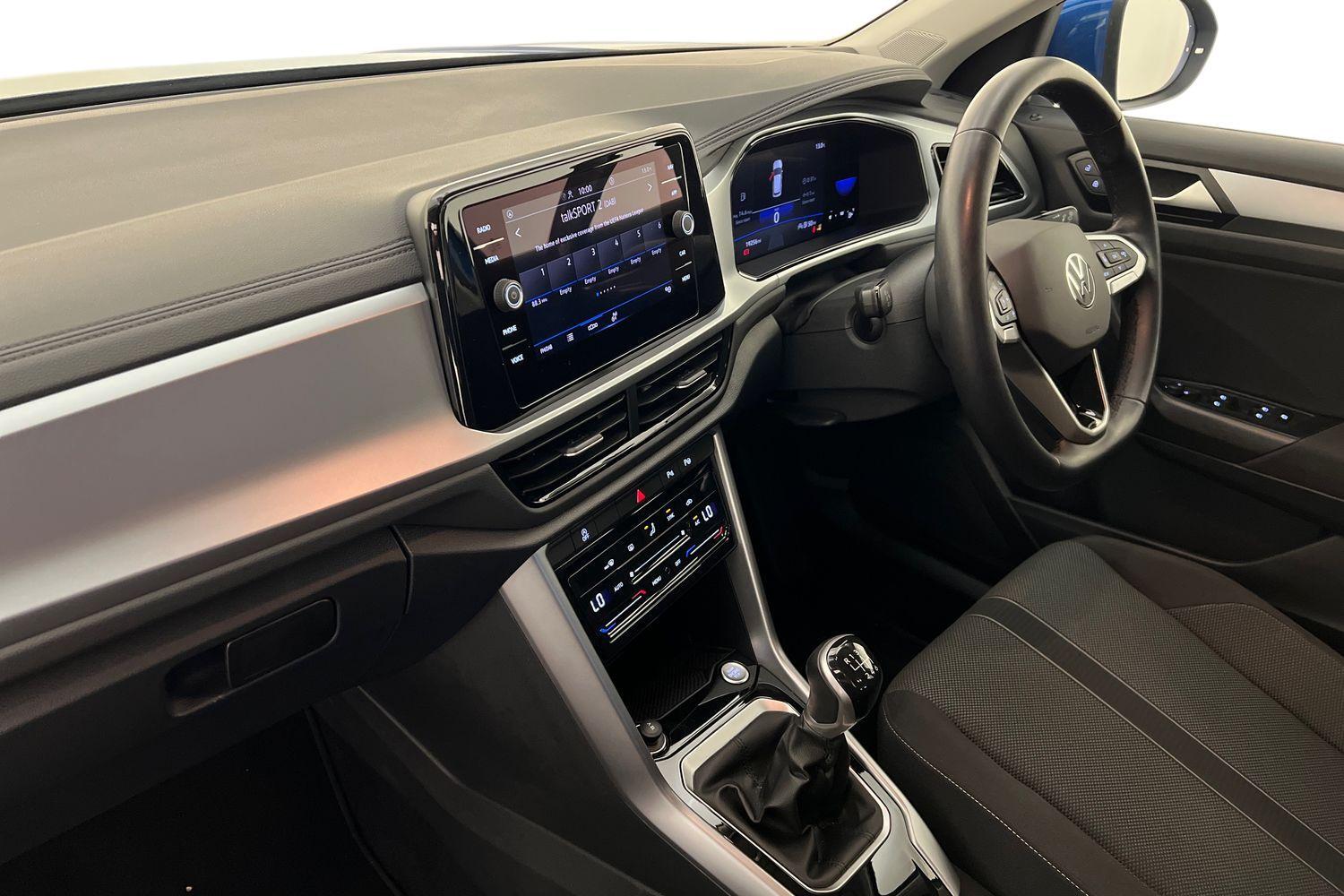 Used Volkswagen T-Roc 2024 for sale - 76678246: Photo 2