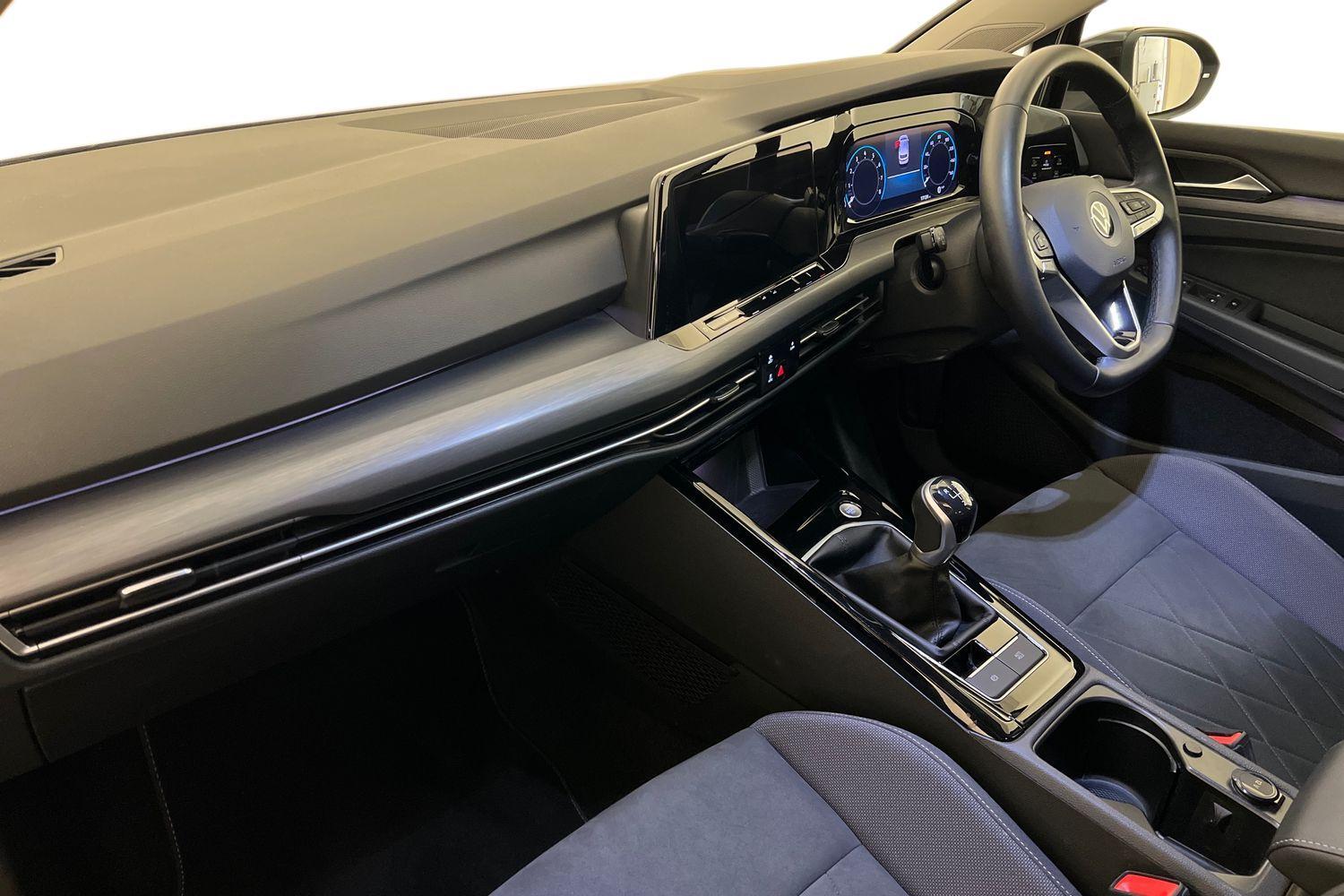 Used Volkswagen Golf 2022 for sale - 76673905: Photo 2