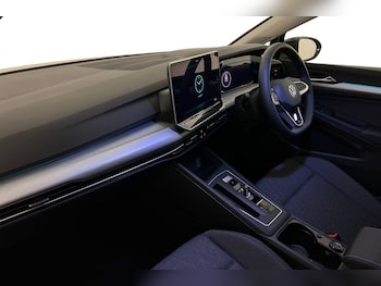 Used Volkswagen Golf 2025 for sale - 76679986: Photo