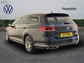 Used Volkswagen Passat 2021 for sale - 76674367: Photo